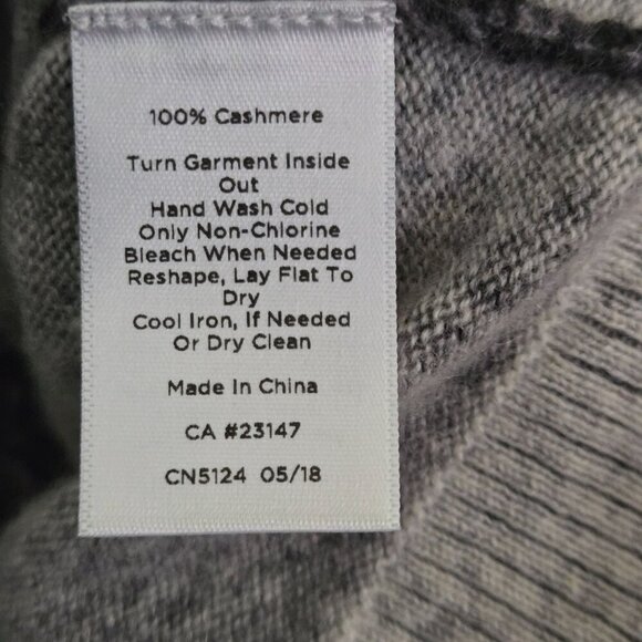 Talbots 100% Cashmere Gray Black Paisley Crewneck Sweater Size Lp - Picture 7 of 7